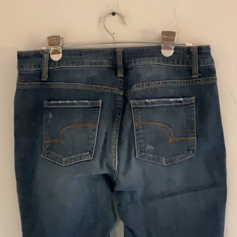 Sale! Time and Tru Mid Rise Cropped Jeans, Size 14, Dark Blue Denim - Picture 3 of 6
